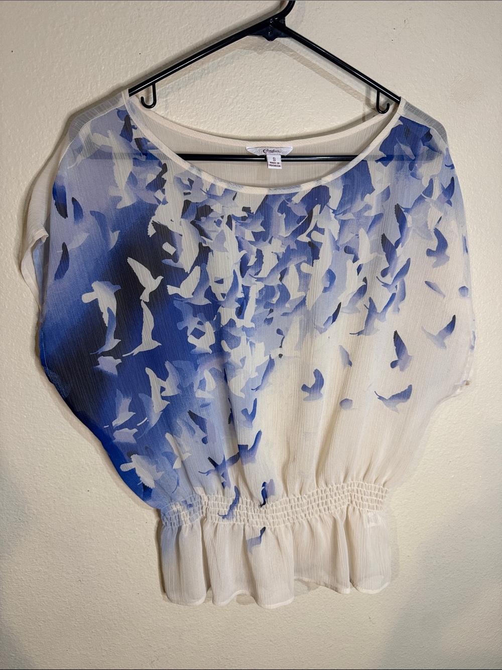 Candie's White & Blue Bird-Print Dolman Blouse